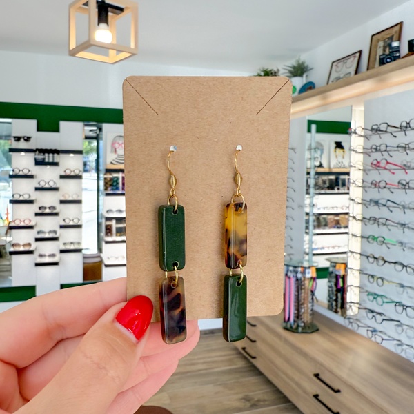 Boucles d’oreilles Ecaillle et Kaki Double Doré – DADO La Fabrique à Lunettes