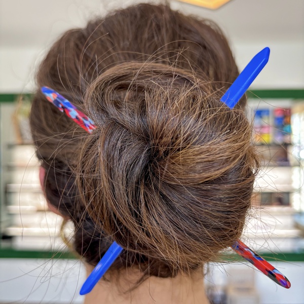 Pic à cheveux Bleu Electrique et Multicolore - DADO La Fabrique à Lunettes